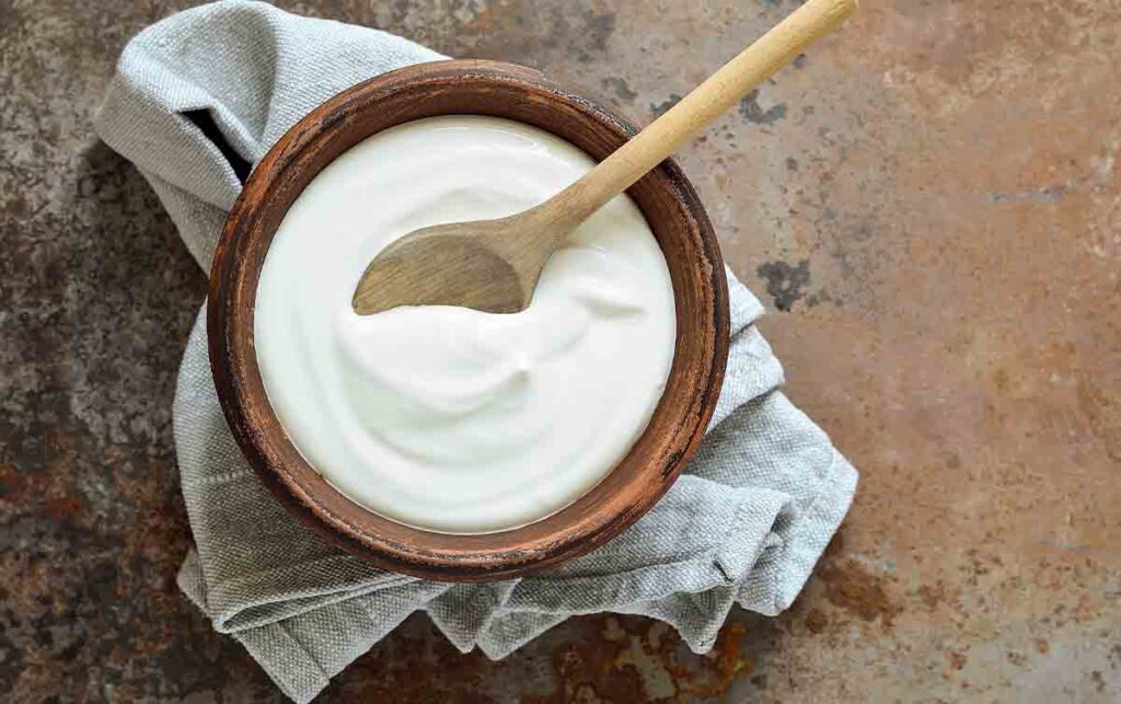 How to Revive Your Skin with Yogurt This Summer