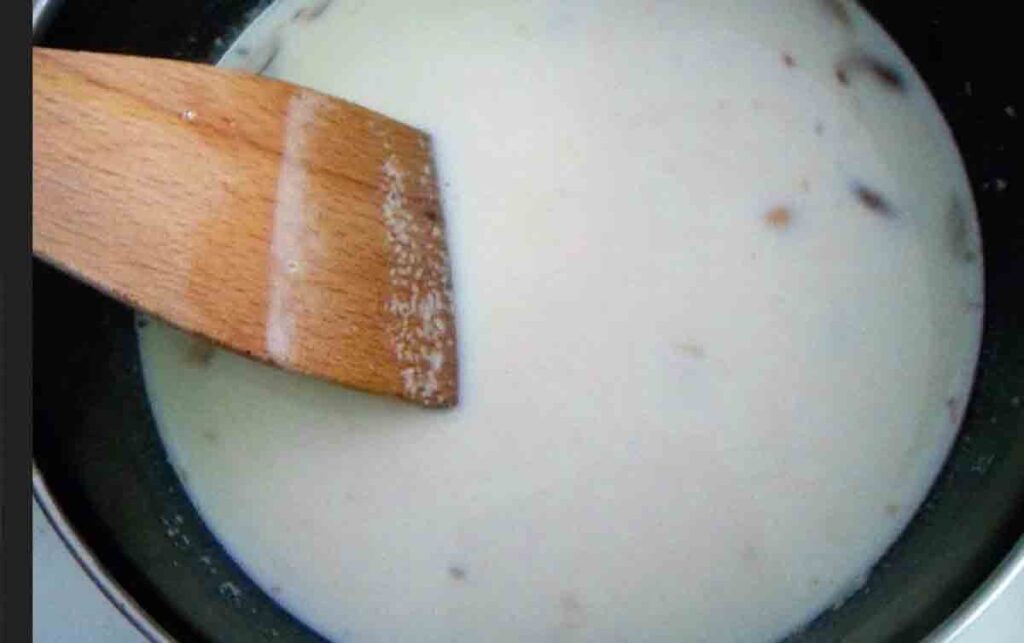 How to make tasty Pot Phirni at Home